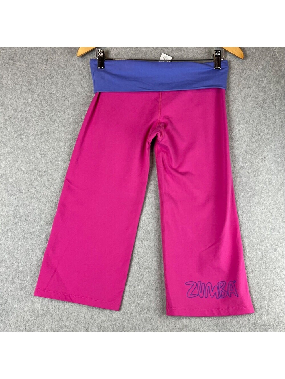 ZUMBA Workout Capri Pants Women's Size S Dance Exercise Come Alive